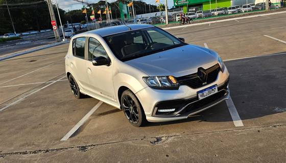 RENAULT SANDERO 2.0 16V HI-FLEX RS MANUAL RENAULT SANDERO 2.0 16V HI-FLEX RS MANUAL